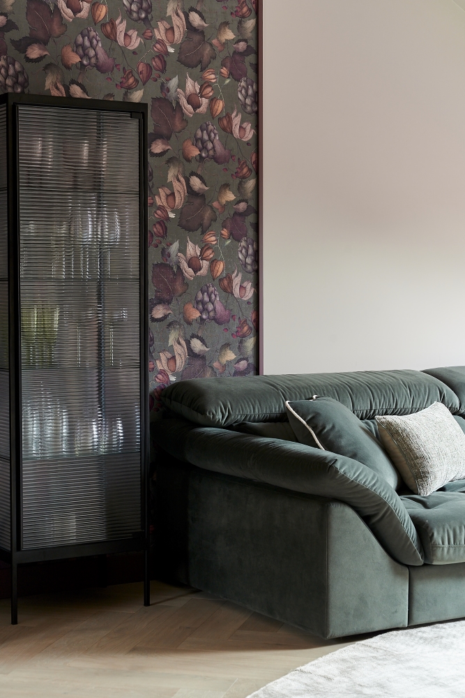 dom-s-tsvetnym-intererom-11